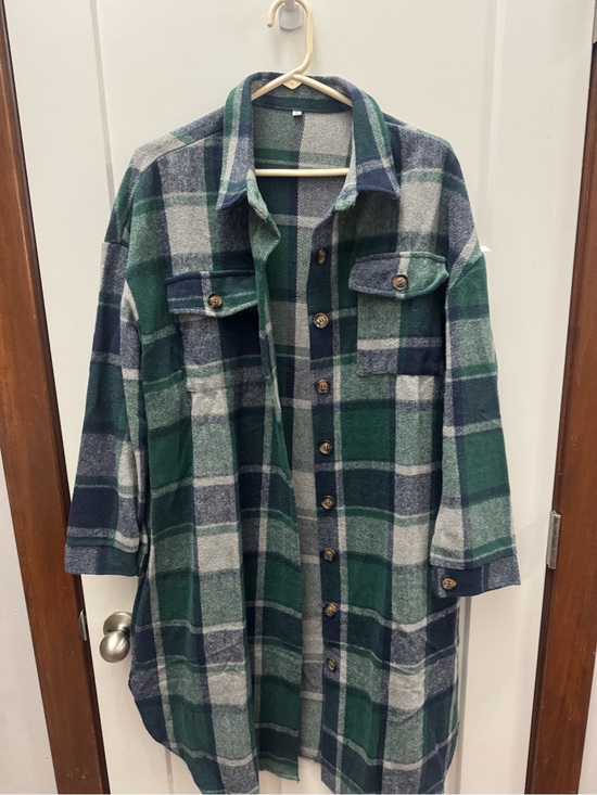Tops - Long Plaid Button-Up Shirt Jacket in Green and Navy